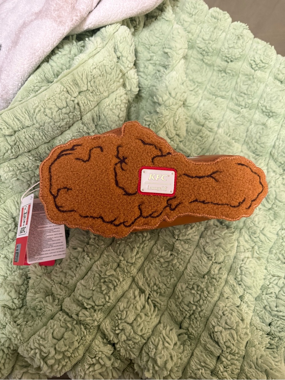 Loungefly KFC Drumstick Crossbody Bag - Picture 3 of 9
